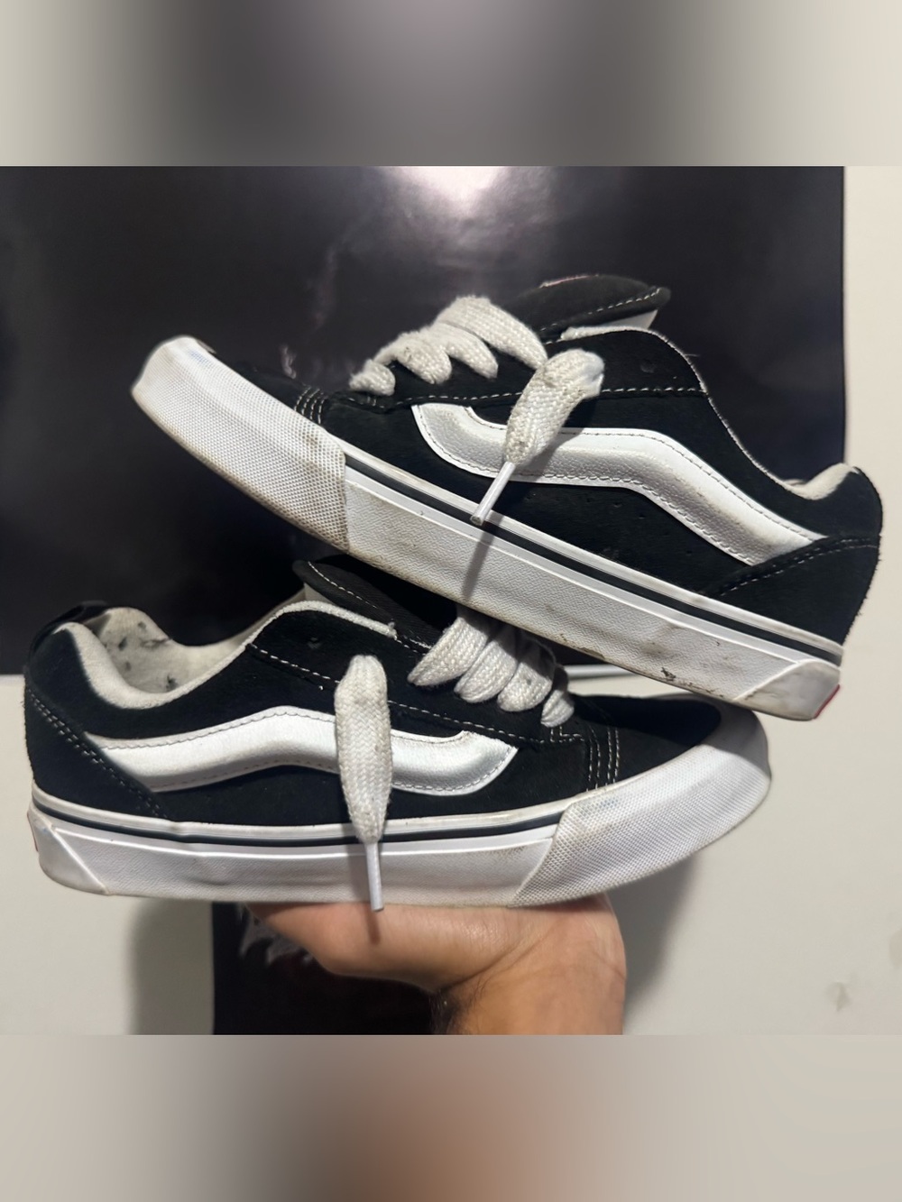 Knu Skool low top Vans puffy tongue size 5.5